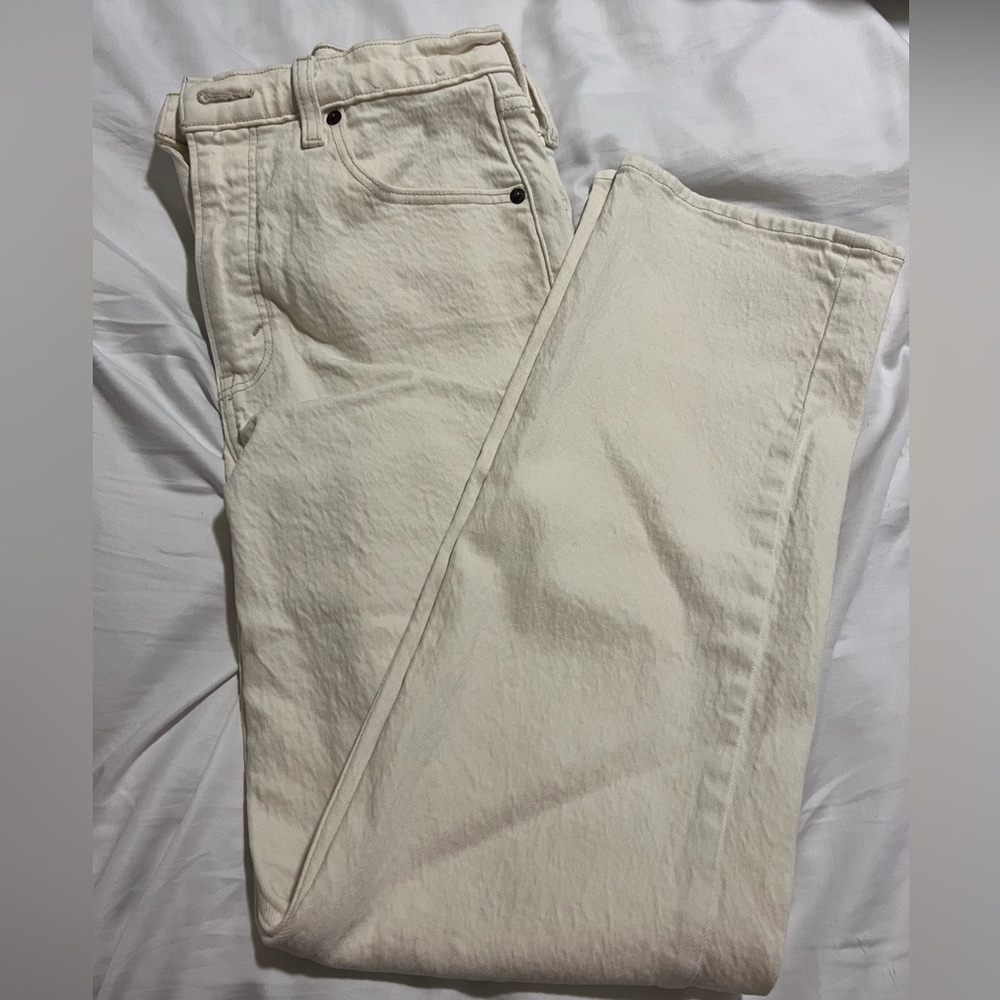 Abercrombie & Fitch White Denim 90s Straight Ultra High Rise